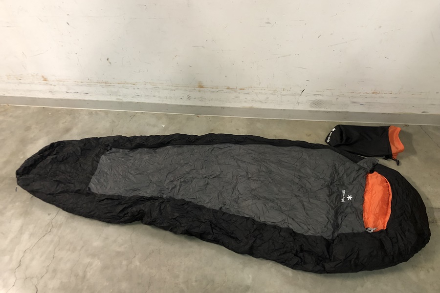 「snow peak スノーピーク バク― BACOO 350 BDD-021 シュラフ 寝袋」の買取実績をご紹介致します。